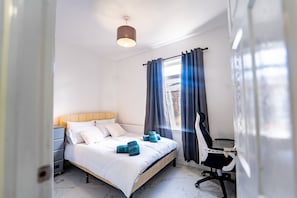 2 Schlafzimmer, Bügeleisen/Bügelbrett, kostenloses WLAN, Bettwäsche
