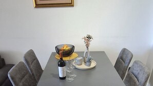 Dining - Sunny Pržno Escape Near Beaches with Pool & Indoor Garage (Pržno)