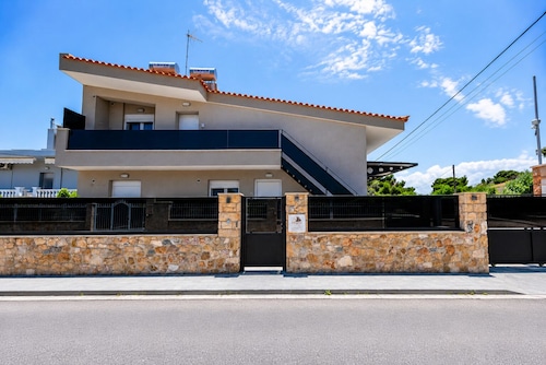 Diogenis Apartments By SEM