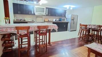 Apartment | Dining