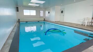 Apartment | Pool | Indoor pool, outdoor pool