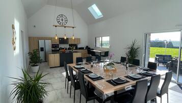 Apartment | Dining