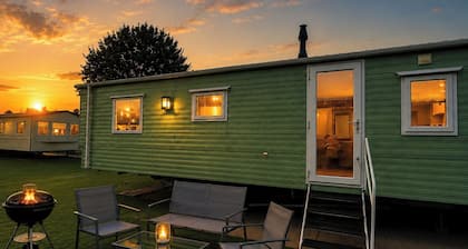 Billing Aquadrome Holiday Park, 2-bed Caravan