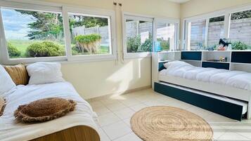 House | 3 bedrooms, bed sheets