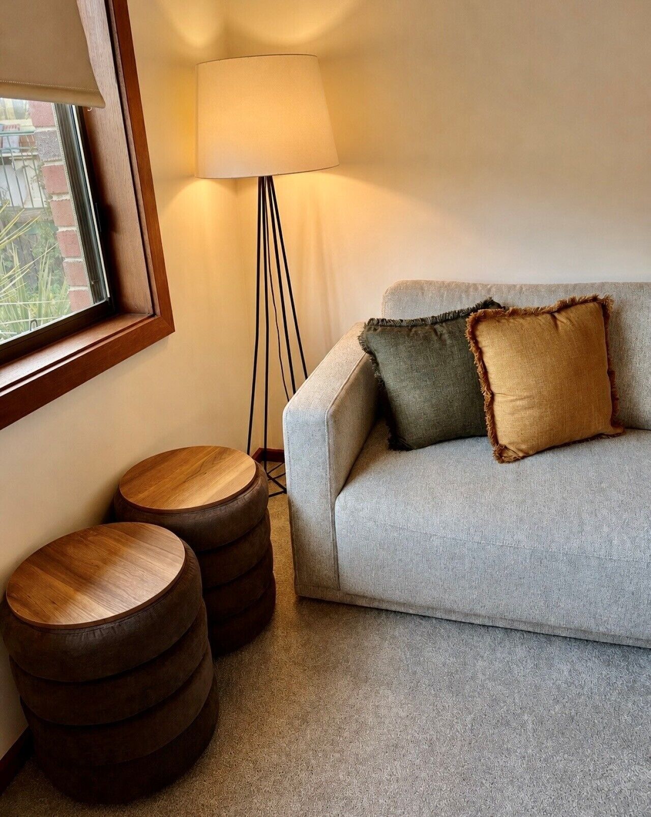 TV, fireplace, stereo