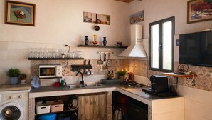Private kitchen - "El Filali" House (Villaminaya)