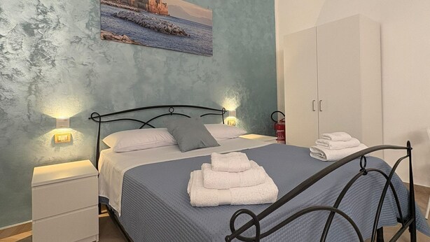 Room - Marzia's House: A Cozy Apartment in the Heart of Naples (Napoli)