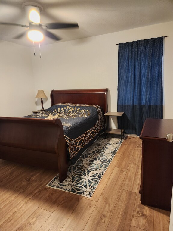 3-bedroom Farmhouse In Tranquil Emory With Cool Ac - Point