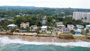 Casa Blanca located directly on the water