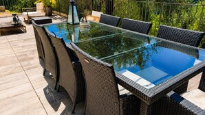 Outdoor dining - OLYMPE: Family Villa with a Pool on the French Riviera (L'Escarène)