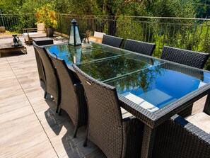 Outdoor dining - OLYMPE: Family Villa with a Pool on the French Riviera (L'Escarène)