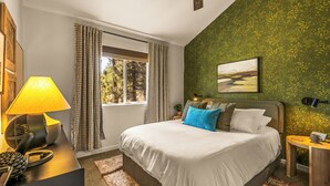 Unclassified image, 5 of 67, button - Timberline Perch- Hot Tub, Game Room, Bunk Room & Views (Bailey)
