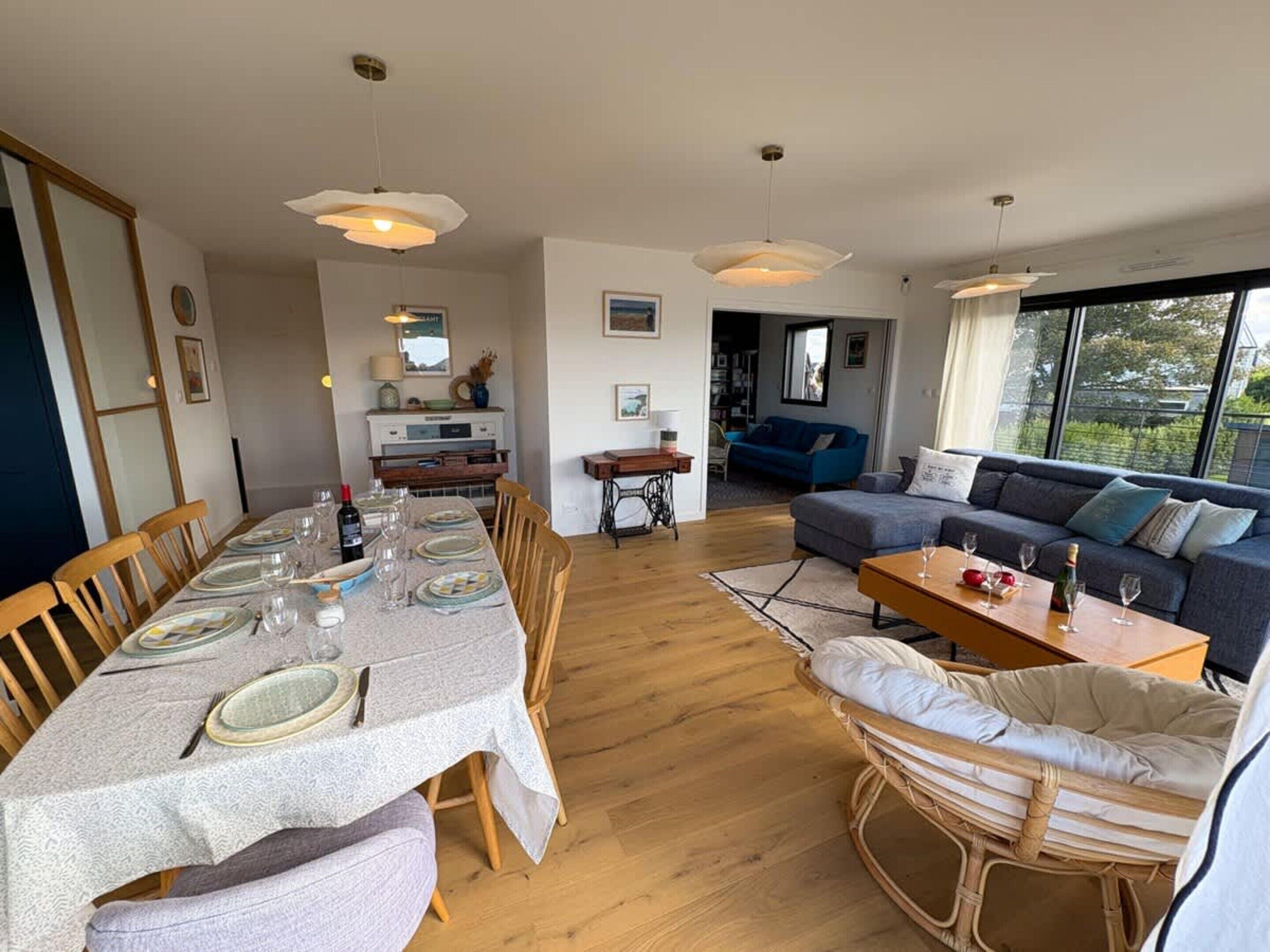 Apartment | Dining