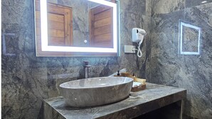 Unclassified image, 4 of 26, button - Private Villa 4bedrooms with rooftop open pool (Gianyar)