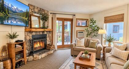 Aspen Cottage Ski In Ski Out 1BR at Lutsen Mtn