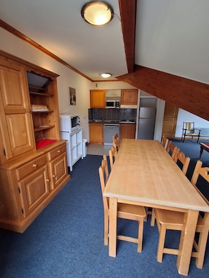 Apartment, 4 Schlafzimmer, Balkon, Bergblick | Eigene Küche | Hochstuhl