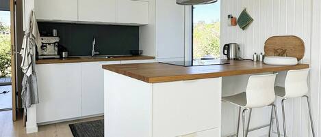 Oven, dishwasher, coffee/tea maker
