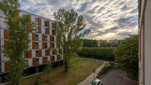 Exterior - Warsaw Prestige Apt- 76m2, Parking & Balconies (Warszawa)