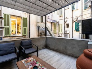 Property grounds - Beautiful apartment for 6 guests with A/C, WIFI and terrace (Sanremo)