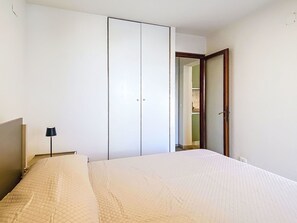 Reisekinderbett, kostenloses WLAN, Bettwäsche