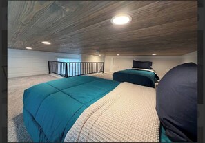 Free WiFi, bed sheets - RiverStone | Mississippi River Retreat (Vicksburg)