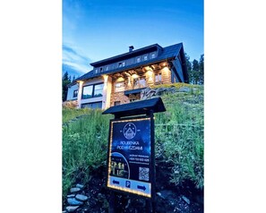 House, Home, Architecture, Cottage, Estate, Slope, Siding, Farmhouse, Log Cabin, Mansion