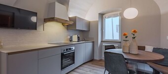 Hermoso apartamento para 8 personas con WIFI, TV y balcón