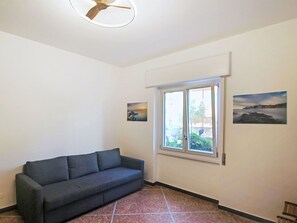 TV - Beautiful apartment for 4 guests with WIFI and TV (Lavagna)