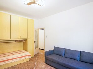 TV - Beautiful apartment for 4 guests with WIFI and TV (Lavagna)