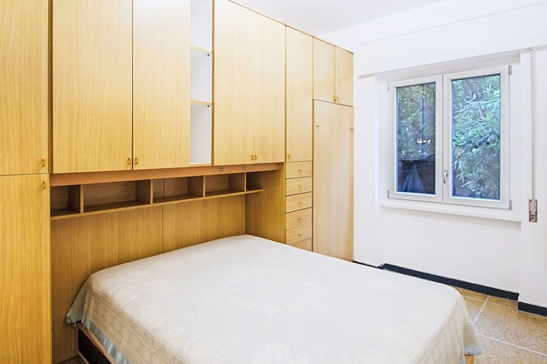 Wood, Flooring, Interior Design, Floor, Furniture, Room, Bedroom, Bed, Apartment, Hardwood