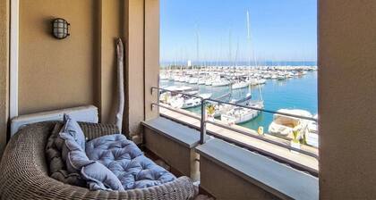 Beautiful apartment for 6 people with A/C, WIFI, balcony and pets allowed