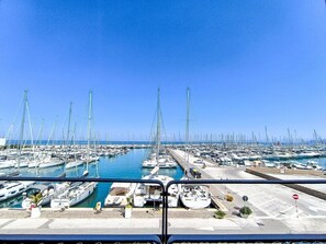 Marina/club náutico