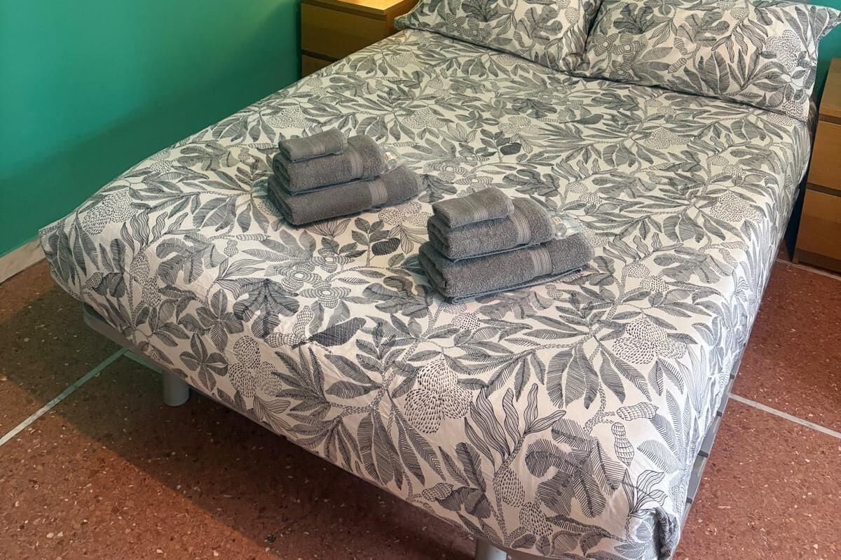 Comfort Double or Twin Room, Balcony, City View | Free minibar items, free WiFi