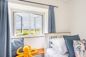 Room - Penpethick Barn - Three Bedroom Cottage, Sleeps 6 (Forrabury and Minster)