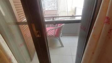 Economy-Doppelzimmer, Balkon | Innenbereich