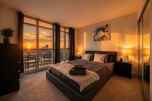 2 bedrooms, free WiFi, bed sheets - Walk to CN Tower, Rogers Centre & Scotiabank Arena | 2BR (Toronto)