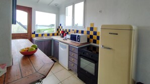 Unclassified image, 4 of 29, button - Charming Coastal Cottage 200m From Beach (Saint-Pabu)