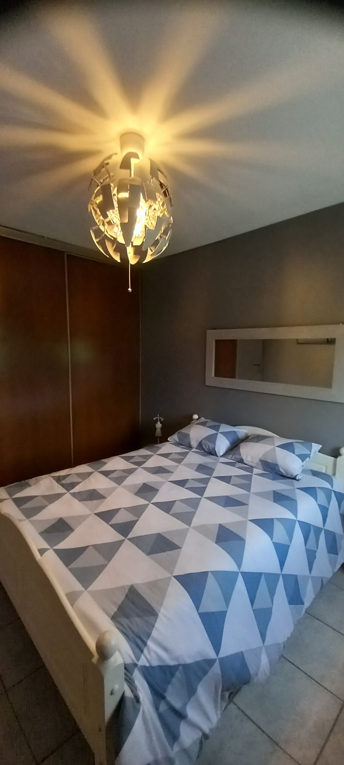 5 Schlafzimmer, Bügeleisen/Bügelbrett, Bettwäsche