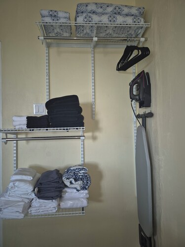 Cozy Studio Guests Suite in Runaway Bay