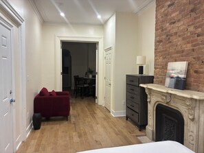 Interior - NYC Prime Living - Steps to Prospect Park, Barclays Center & Brooklyn's Best. (Brooklyn)