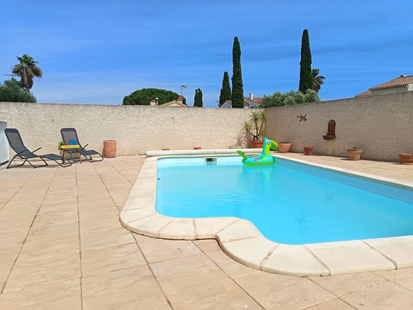 Pool - Vrbo Property (Sérignan)