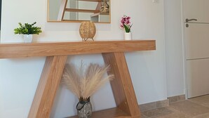 Interior - Beautiful villa with a pool—sleeps 8—Sérignan (Sérignan)