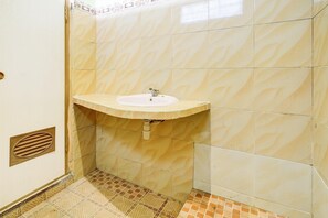 House | Bathroom