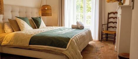 3 dormitorios, tabla de planchar con plancha, wifi y ropa de cama