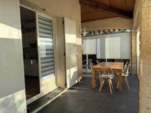 Ulkoruokailutilat