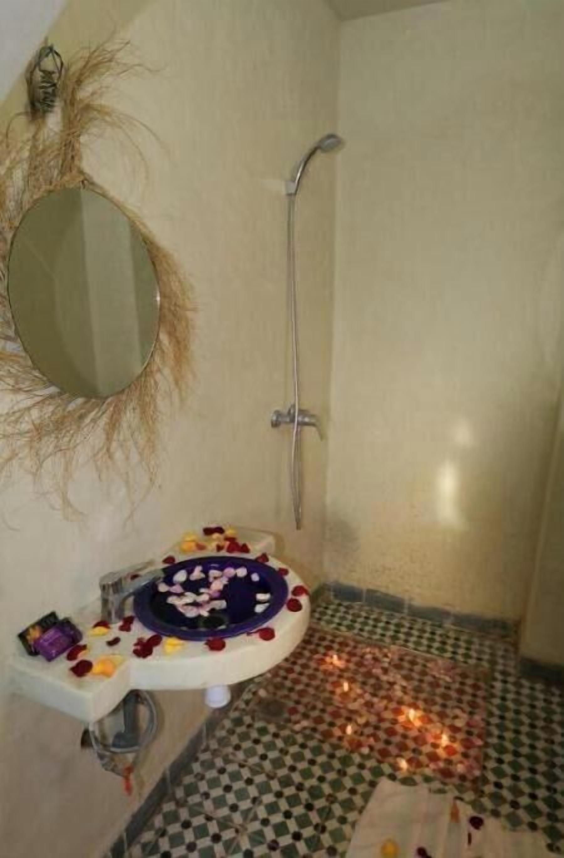 Hair dryer, towels, toilet paper