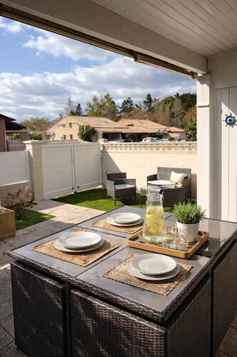 House 10 minutes from the beach—air conditioning—Wi-Fi—parking