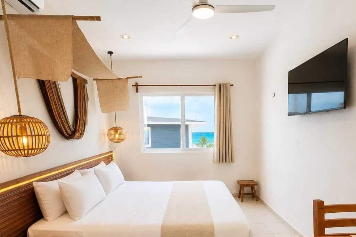 Comfort Suite, City View | Free WiFi, bed sheets