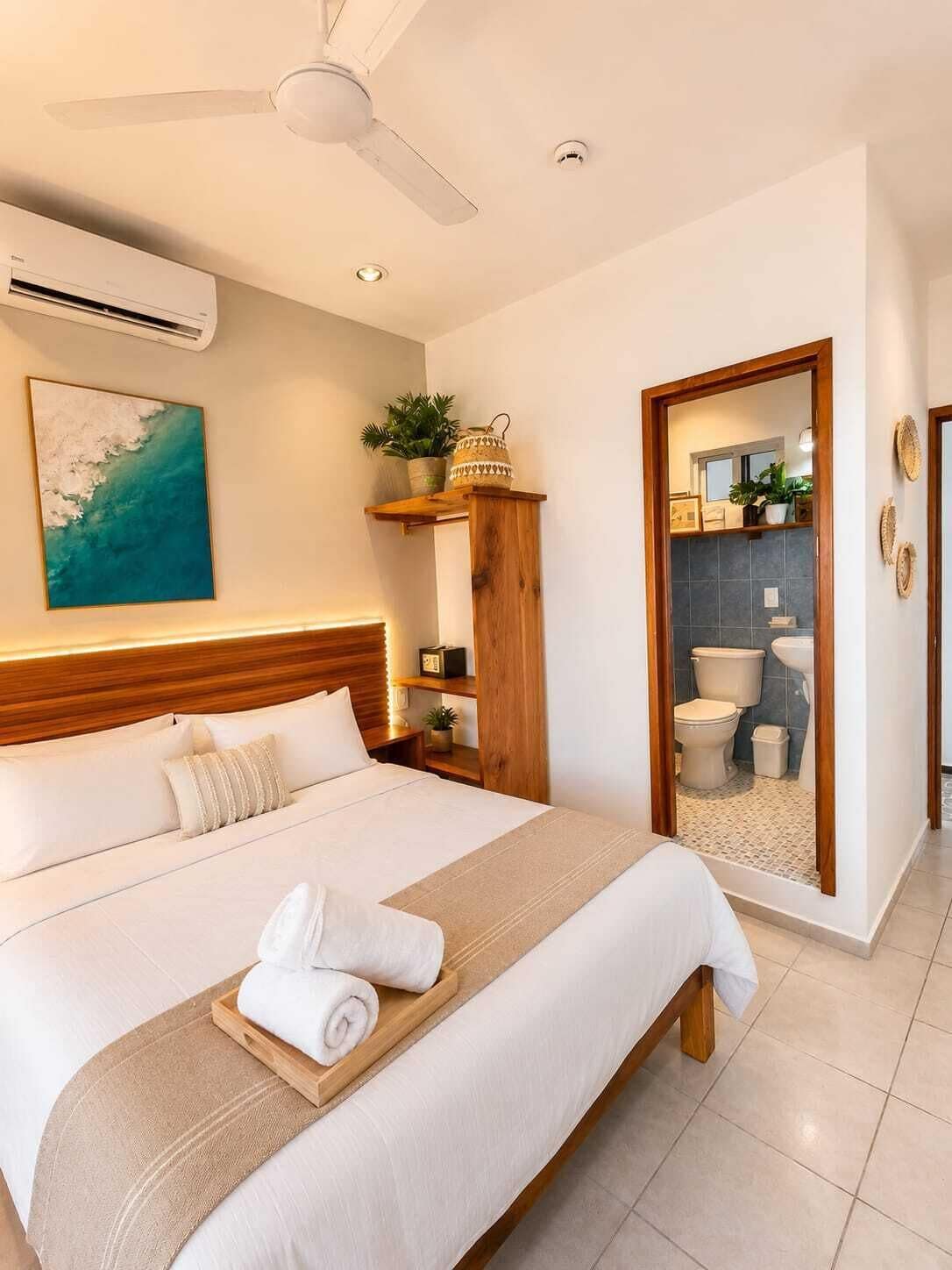 Deluxe Double Room, Sea View | Free WiFi