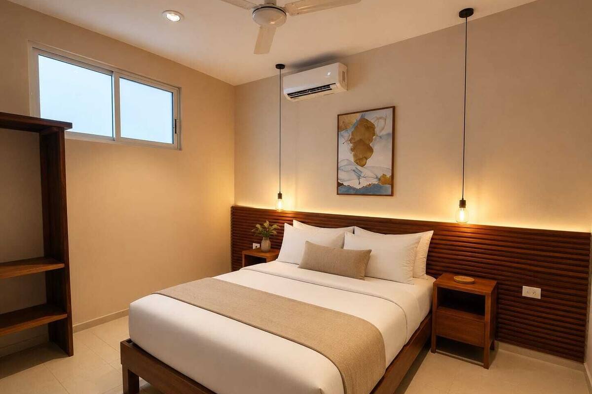 Senior Suite | Free WiFi, bed sheets